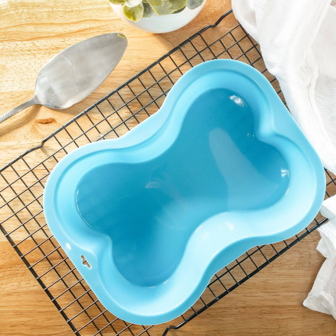 Dog Bone Shaped Silicone Cake Pan