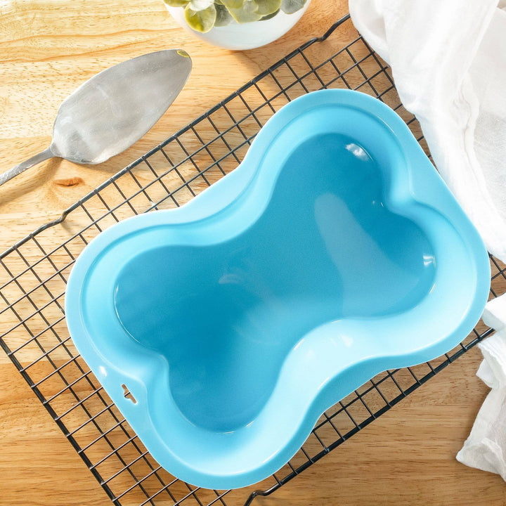 Dog Bone Shaped Silicone Cake Pan